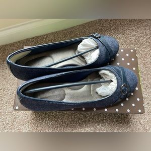 Kelly & Katie Bette Wedge Pump